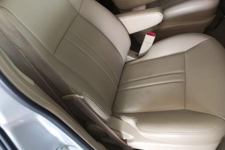 Used Buick GL8 2014 2.4L Executive Edition Right Front Seat