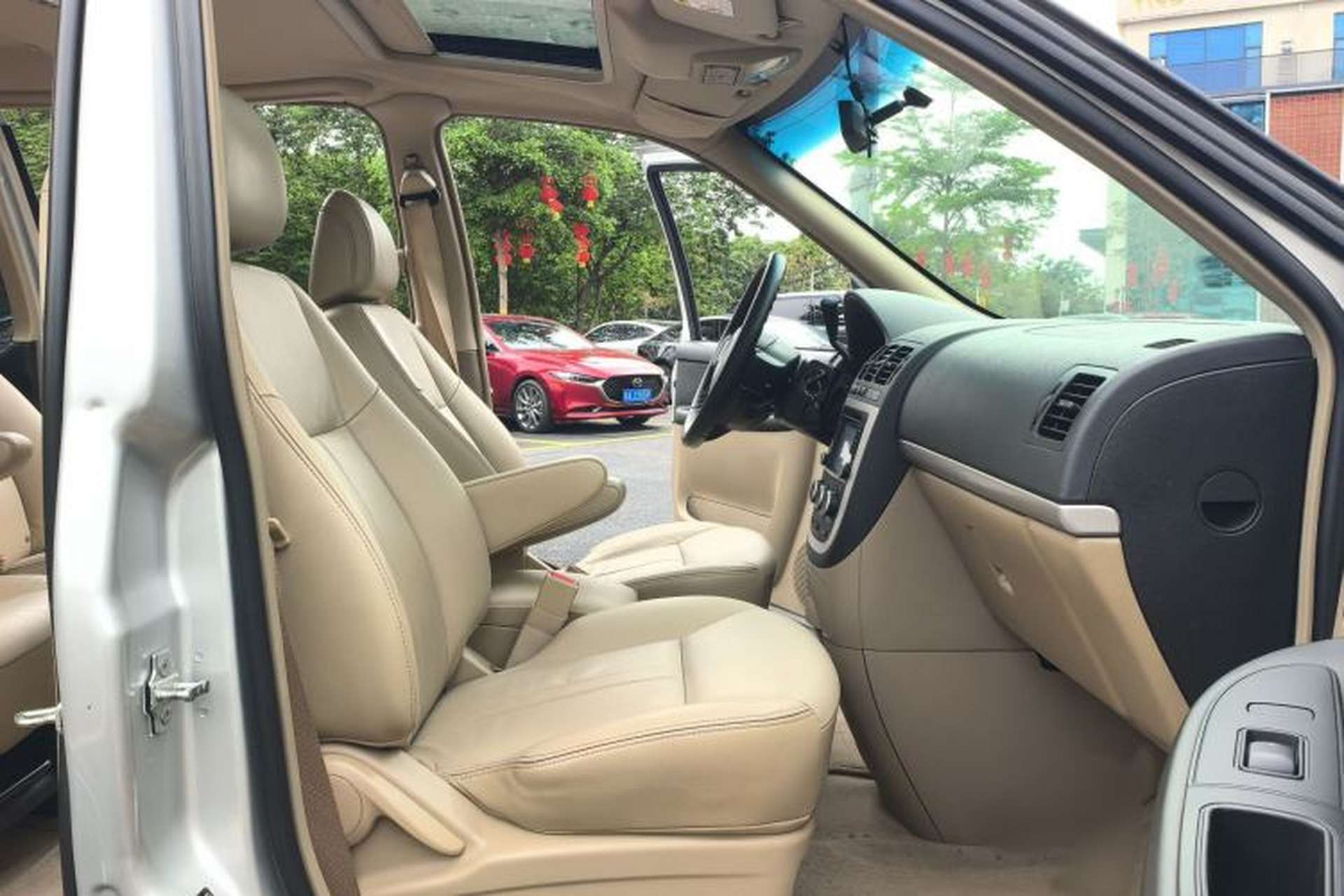 Used Buick GL8 2014 2.4L Executive Edition Right Front Seat