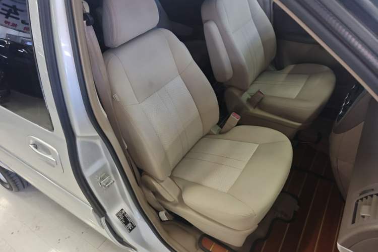 Used Buick GL8 2014 2.4L Classic Edition Right Front Seat