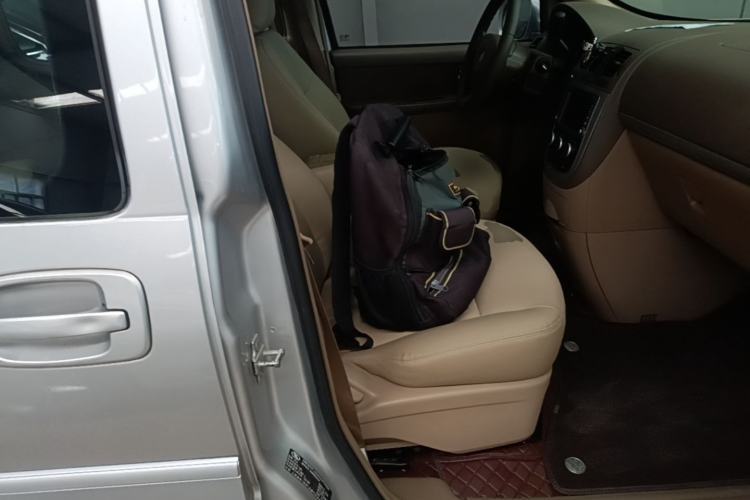 Used Buick GL8 2014 2.4L Classic Edition Right Front Seat
