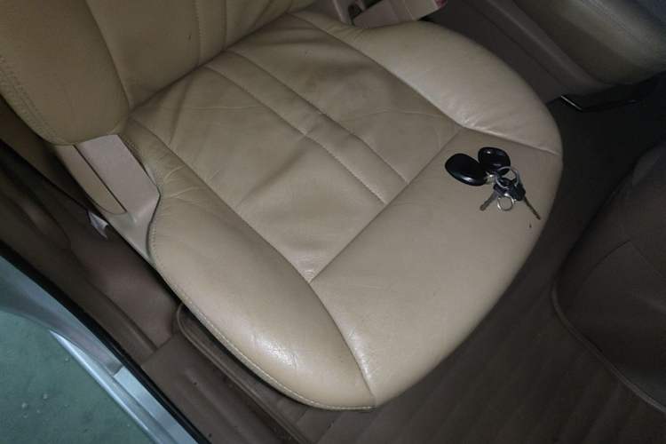 Used Buick GL8 2014 2.4L Classic Edition Right Front Seat