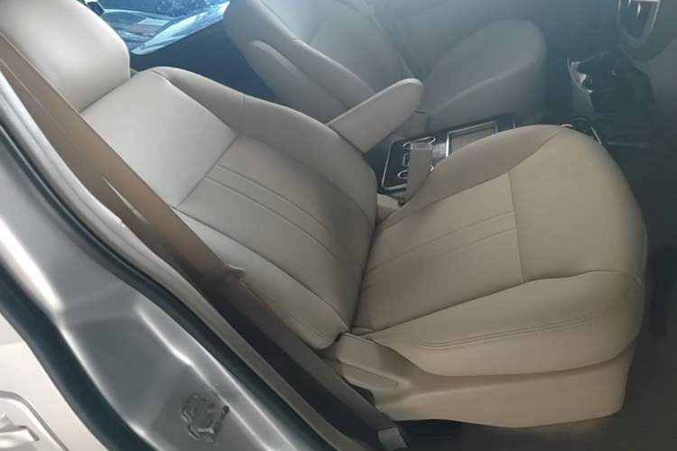 Used Buick GL8 2014 2.4L Classic Edition Right Front Seat