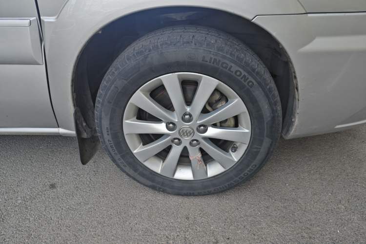 Used Buick GL8 2014 2.4L Classic Edition Right Front Wheel Hub