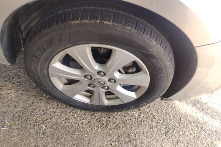 Used Buick GL8 2014 3.0L GT Luxury Business Haoya Edition Right Front Wheel Hub