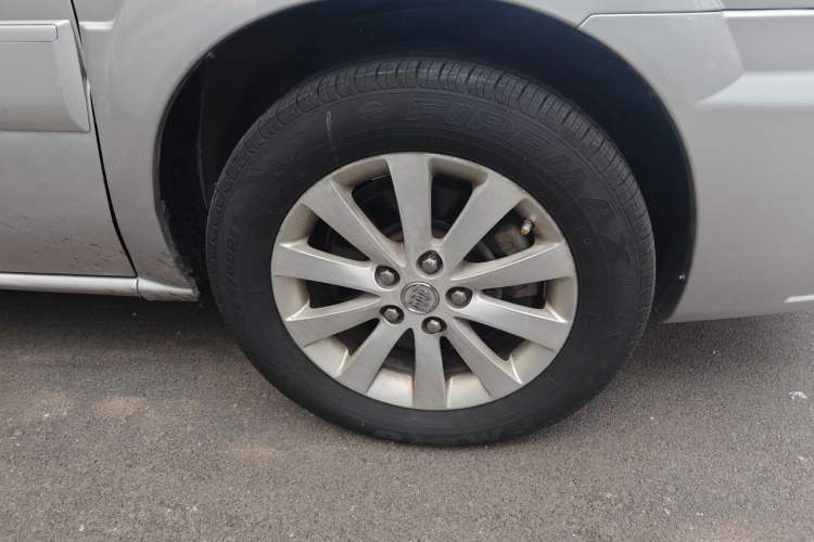 Used Buick GL8 2014 2.4L Comfort Edition Right Front Wheel Hub