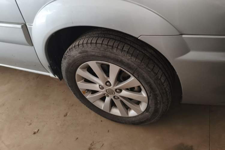 Used Buick GL8 2014 2.4L Classic Edition Right Front Wheel Hub