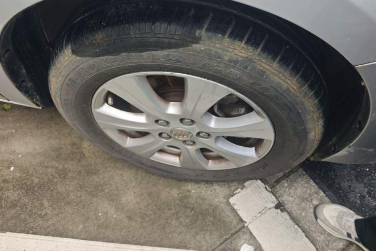 Used Buick GL8 2014 3.0L GT Luxury Business Haoya Edition Right Front Wheel Hub
