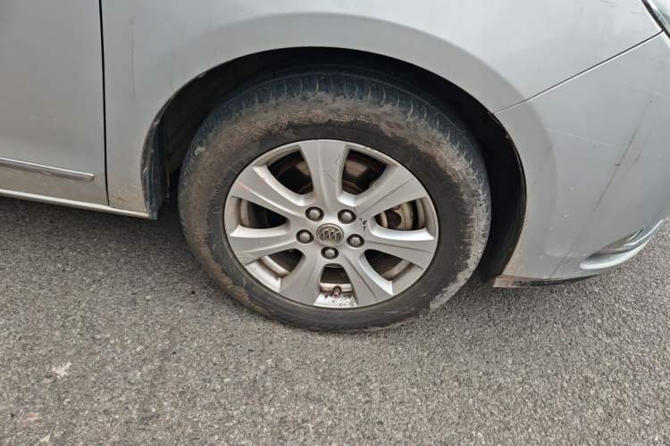 Used Buick GL8 2014 3.0L GT Luxury Business Haoya Edition Right Front Wheel Hub