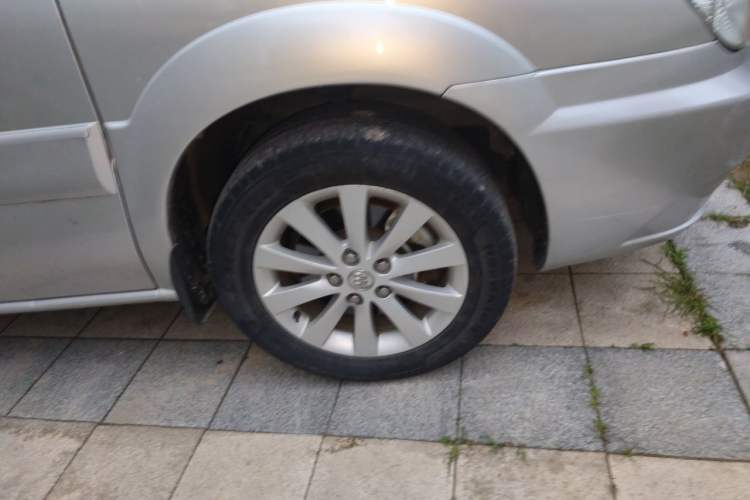 Used Buick GL8 2014 2.4L Classic Edition Right Front Wheel Hub