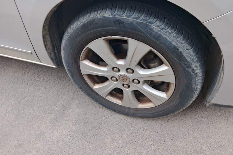 Used Buick GL8 2014 3.0L GT Luxury Business Haoya Edition Right Front Wheel Hub