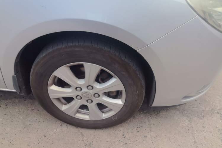 Used Buick GL8 2014 3.0L GT Luxury Business Haoya Edition Right Front Wheel Hub