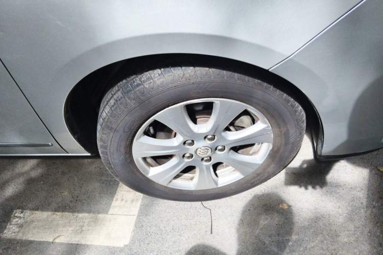 Used Buick GL8 2014 3.0L GT Luxury Business Haoya Edition Right Front Wheel Hub