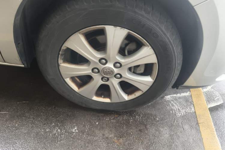 Used Buick GL8 2014 3.0L GT Luxury Business Haoya Edition Right Front Wheel Hub