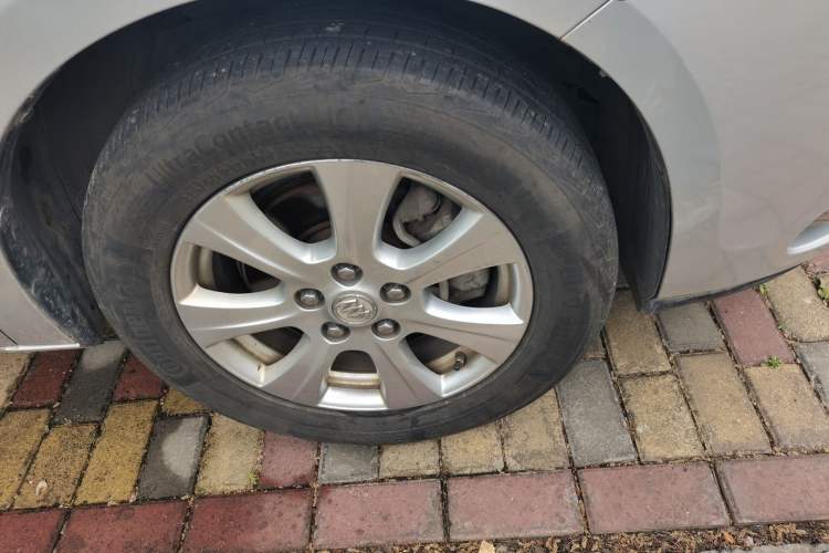 Used Buick GL8 2014 3.0L GT Luxury Business Haoya Edition Right Front Wheel Hub