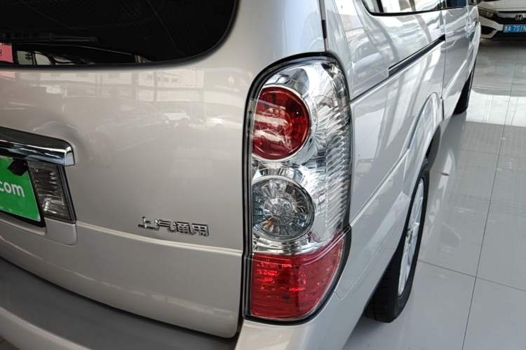 Used Buick GL8 2014 2.4L Classic Edition Right Rear Taillight