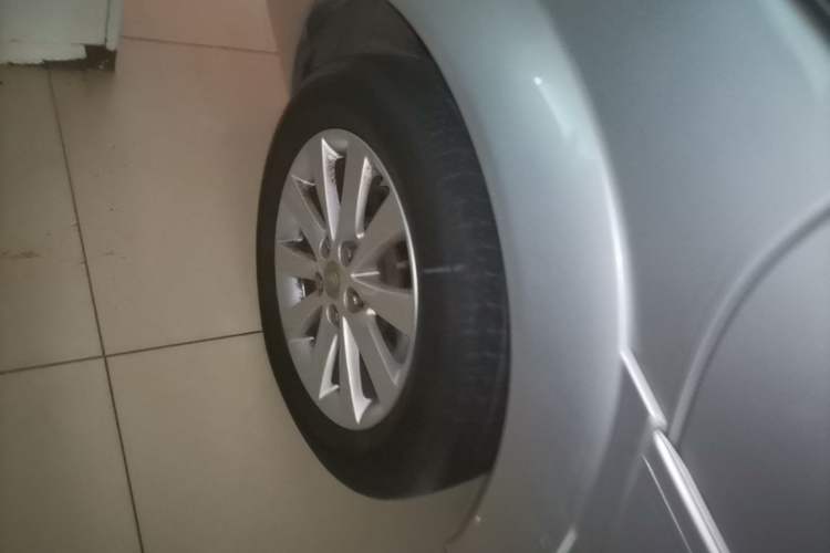 Used Buick GL8 2014 2.4L Classic Edition Right Rear Wheel Hub