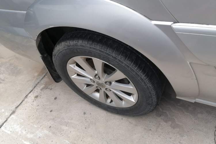 Used Buick GL8 2014 2.4L Classic Edition Right Rear Wheel Hub