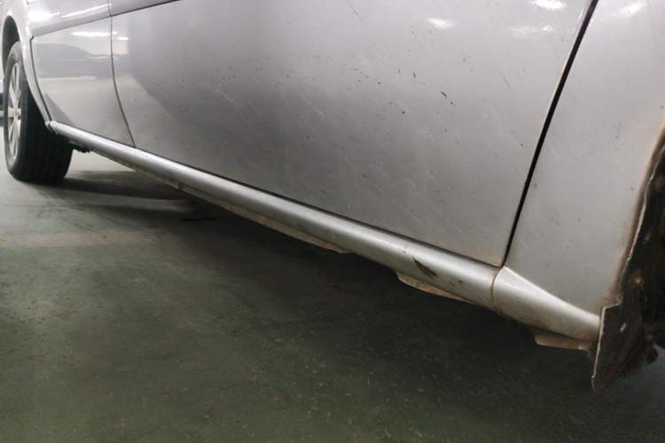 Used Buick GL8 2014 2.4L Classic Edition Right Side Sill