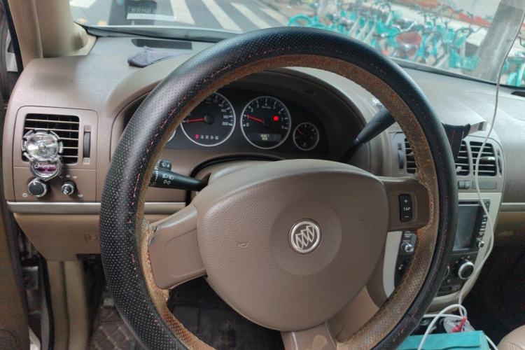 Used Buick GL8 2014 2.4L Classic Edition Steering Wheel