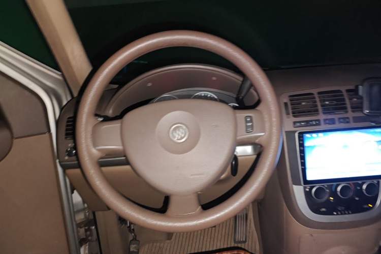 Used Buick GL8 2014 2.4L Classic Edition Steering Wheel