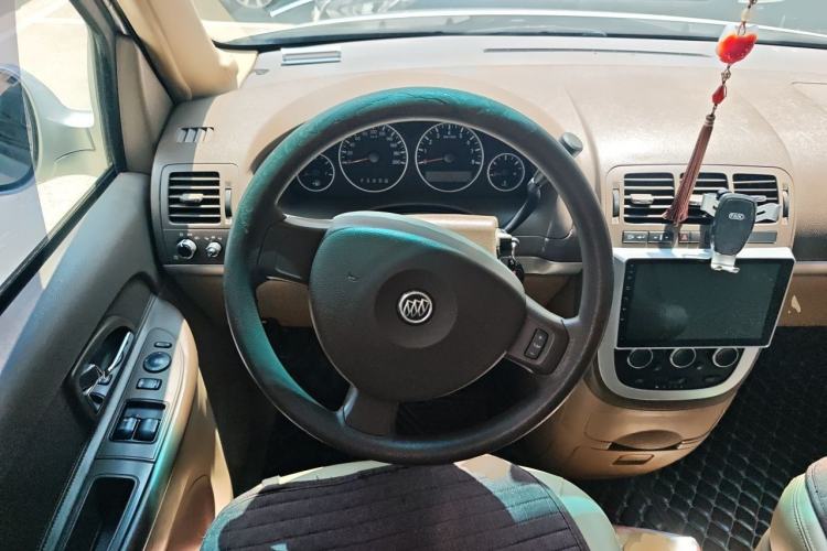 Used Buick GL8 2014 2.4L Classic Edition Steering Wheel