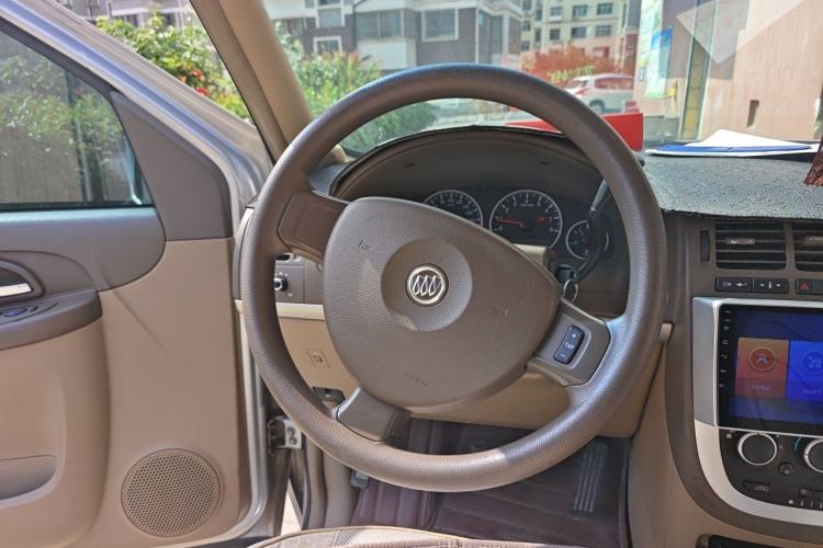 Used Buick GL8 2014 2.4L Classic Edition Steering Wheel