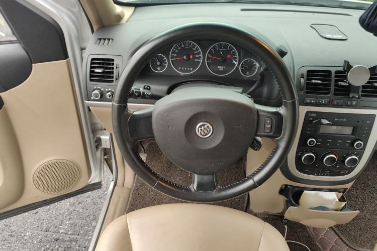 Used Buick GL8 2014 2.4L Executive Edition Steering Wheel