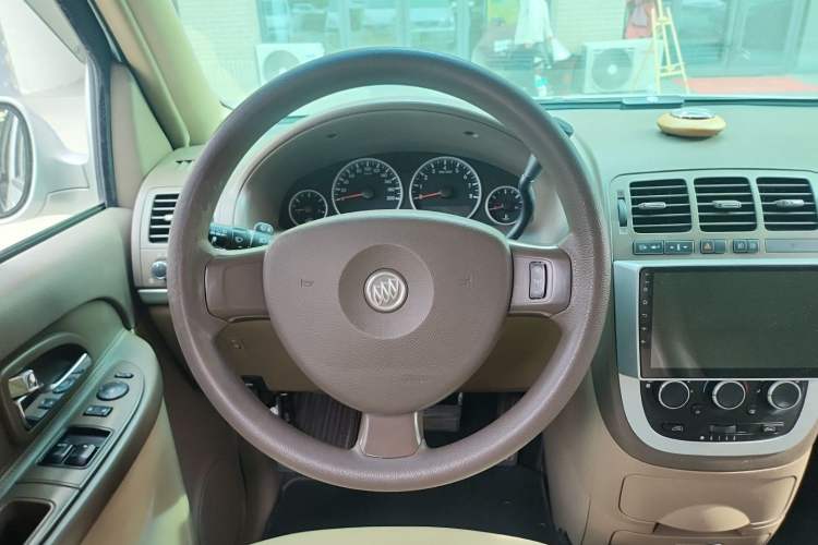 Used Buick GL8 2014 2.4L Classic Edition Steering Wheel