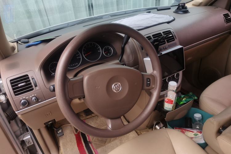 Used Buick GL8 2014 2.4L Classic Edition Steering Wheel