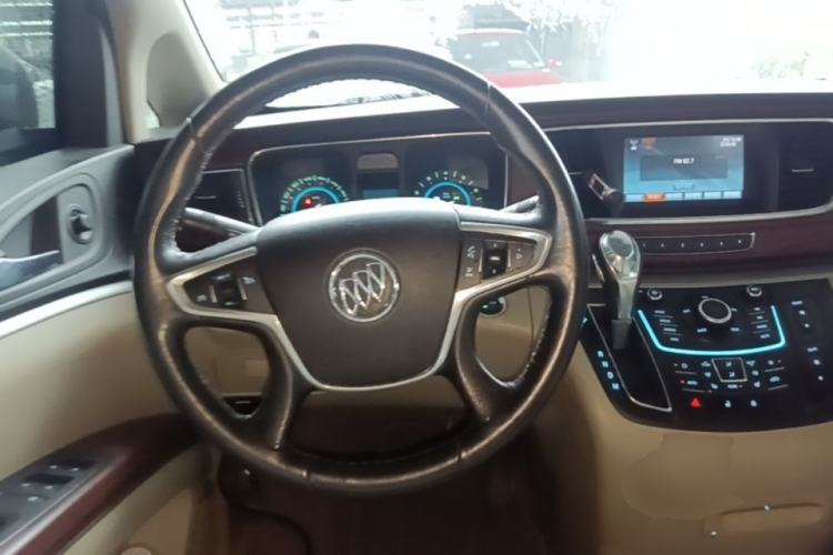 Used Buick GL8 2014 3.0L GT Luxury Business Haoya Edition Steering Wheel