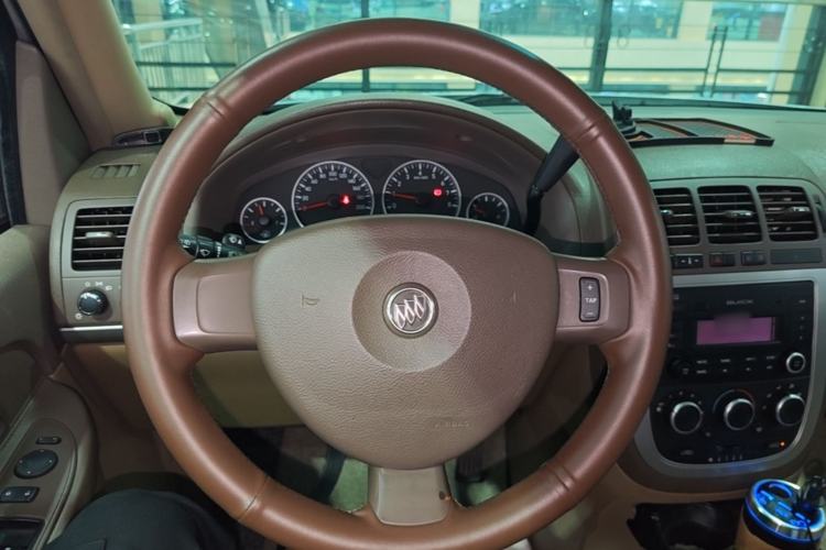 Used Buick GL8 2014 2.4L Classic Edition Steering Wheel