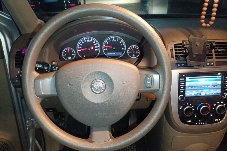 Used Buick GL8 2014 2.4L Classic Edition Steering Wheel