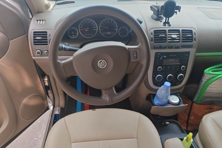 Used Buick GL8 2014 2.4L Comfort Edition Steering Wheel