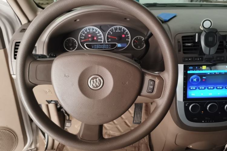 Used Buick GL8 2014 2.4L Classic Edition Steering Wheel
