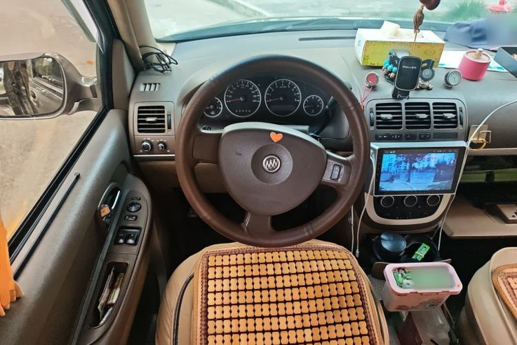 Used Buick GL8 2014 2.4L Comfort Edition Steering Wheel