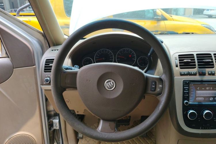 Used Buick GL8 2014 2.4L Classic Edition Steering Wheel