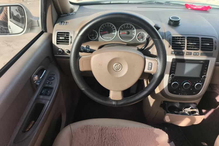 Used Buick GL8 2014 2.4L Classic Edition Steering Wheel