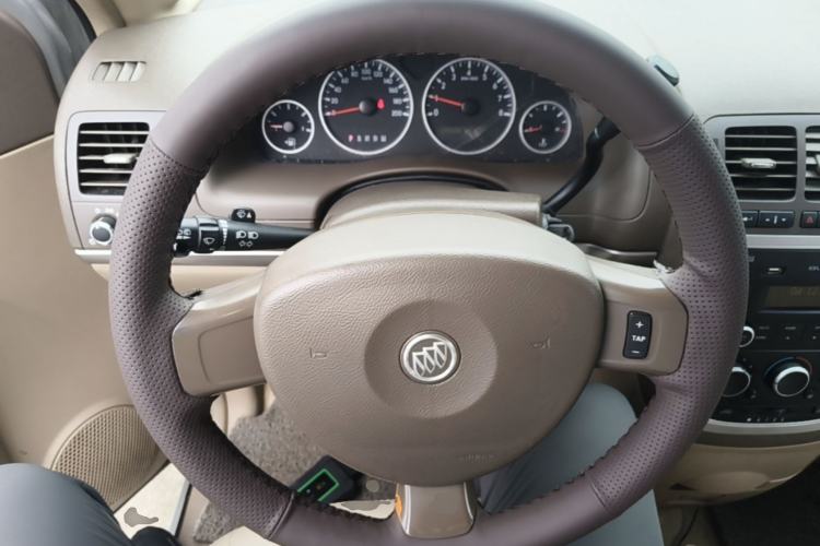 Used Buick GL8 2014 2.4L Classic Edition Steering Wheel