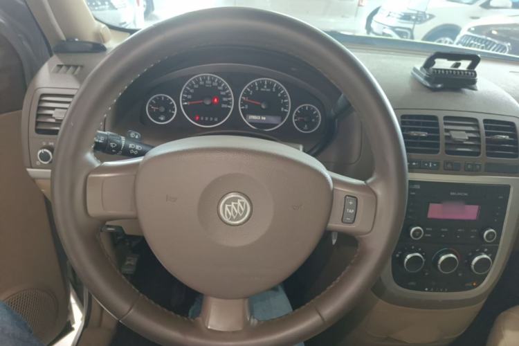 Used Buick GL8 2014 2.4L Classic Edition Steering Wheel