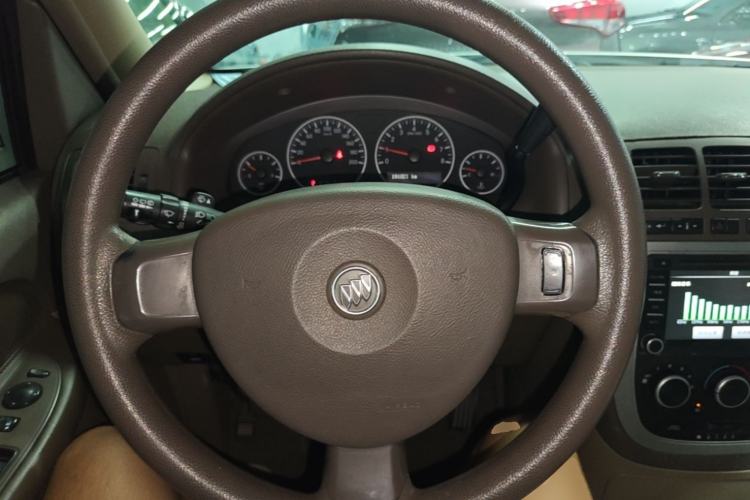 Used Buick GL8 2014 2.4L Classic Edition Steering Wheel