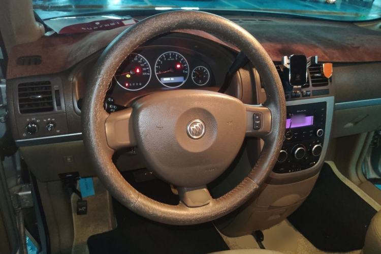 Used Buick GL8 2014 2.4L Classic Edition Steering Wheel