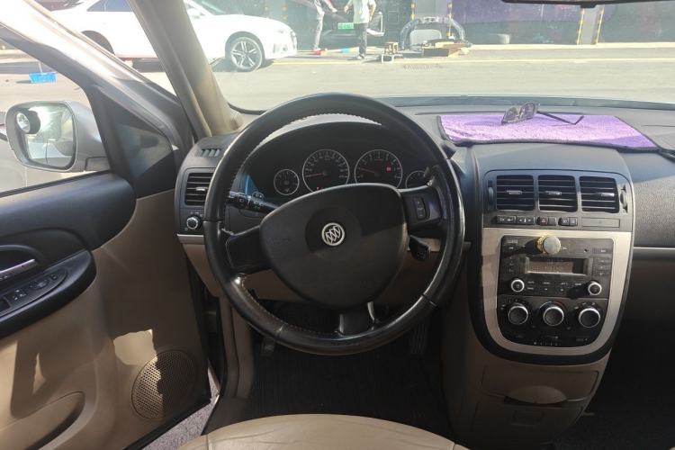 Used Buick GL8 2014 2.4L Executive Edition Steering Wheel
