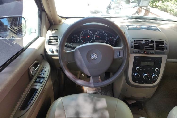 Used Buick GL8 2014 2.4L Comfort Edition Steering Wheel