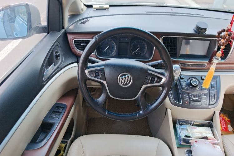Used Buick GL8 2014 3.0L GT Luxury Business Haoya Edition Steering Wheel