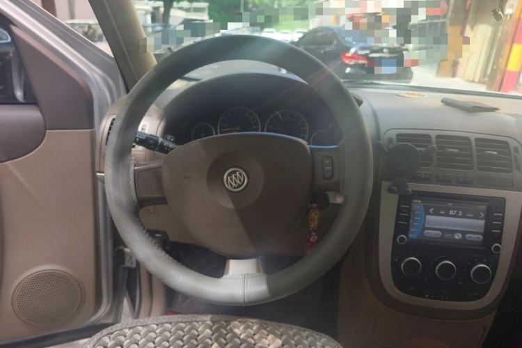 Used Buick GL8 2014 2.4L Classic Edition Steering Wheel