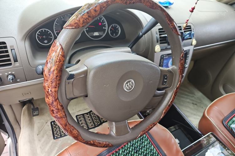Used Buick GL8 2014 2.4L Classic Edition Steering Wheel