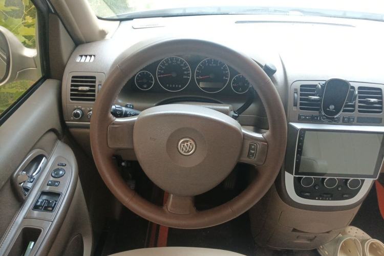 Used Buick GL8 2014 2.4L Classic Edition Steering Wheel