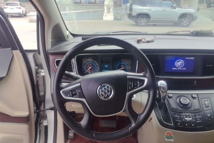 Used Buick GL8 2014 3.0L GT Luxury Business Haoya Edition Steering Wheel