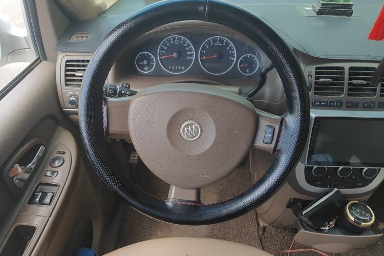 Used Buick GL8 2014 2.4L Classic Edition Steering Wheel
