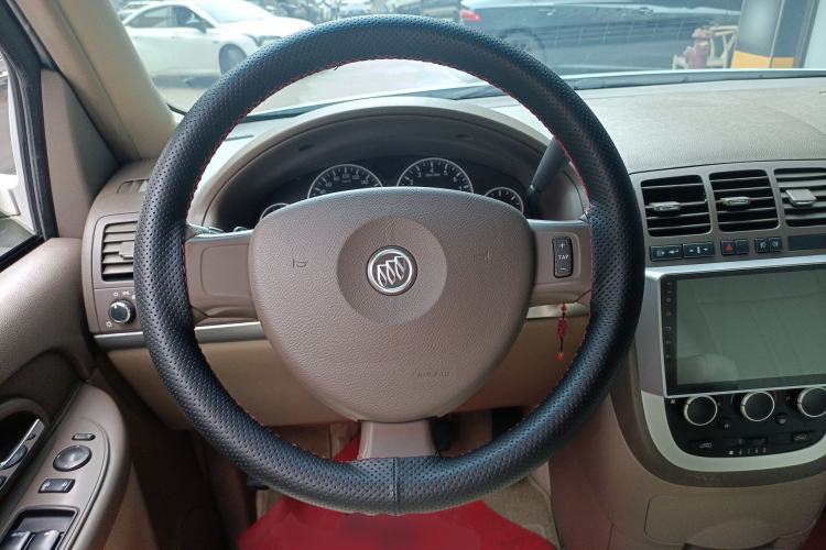 Used Buick GL8 2014 2.4L Classic Edition Steering Wheel